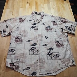 Munsingwear Mens XL Button Down Short Sleeve Fish Shirt Outdoors
